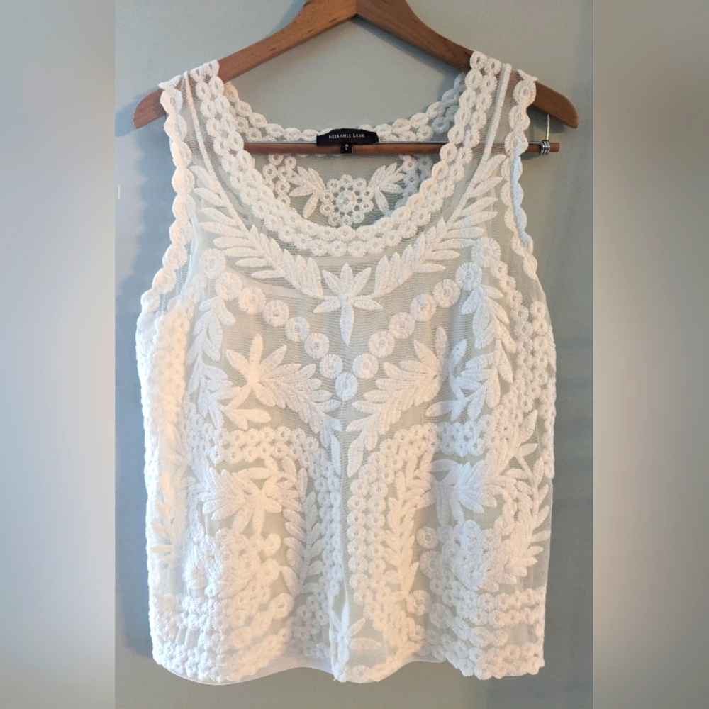 Melanie Lynn White lace  tank top L